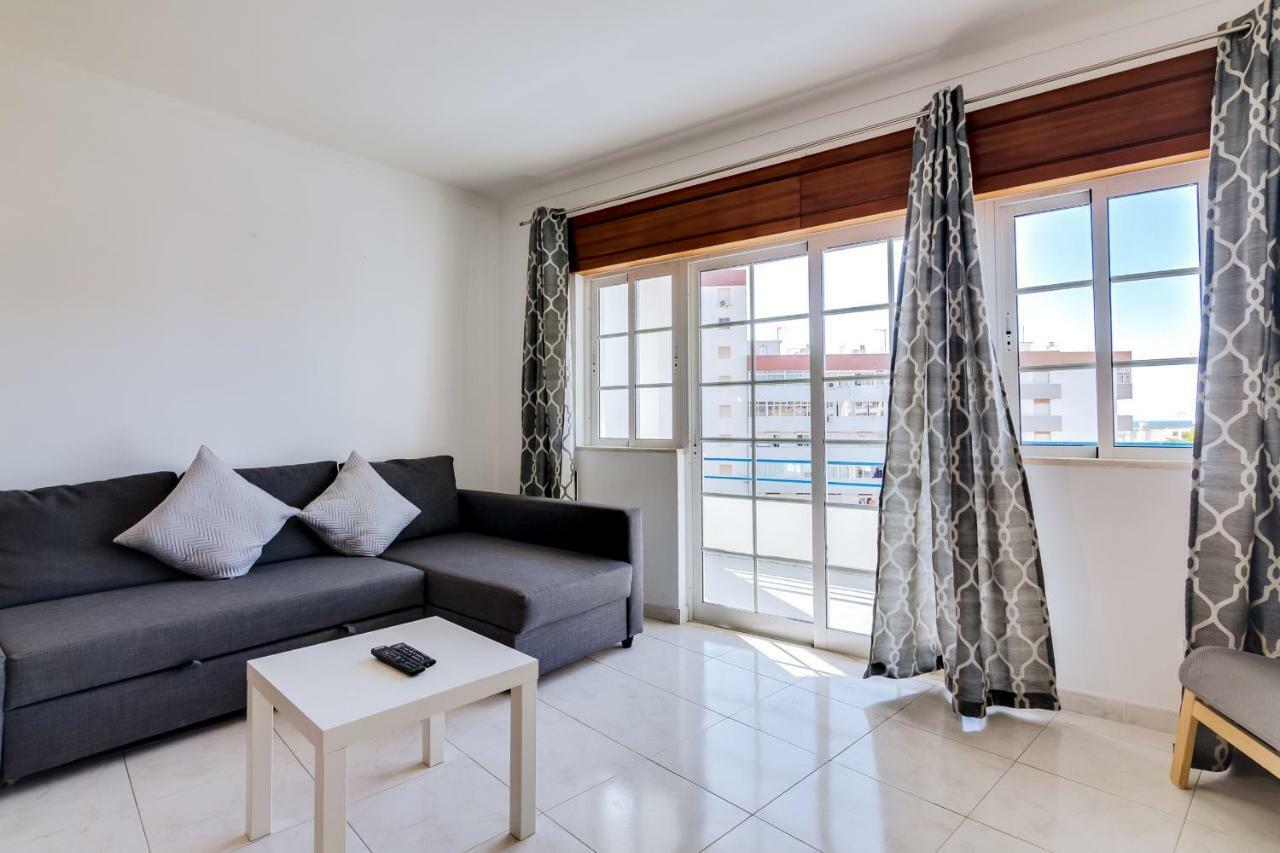 Rei - Quarteira - 3 Min To The Beach Vilamoura Exterior foto
